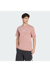 Adidas - Koszulka Essentials Small Logo Single Jersey. Kolor: różowy, biały, wielokolorowy. Materiał: jersey. Sport: fitness