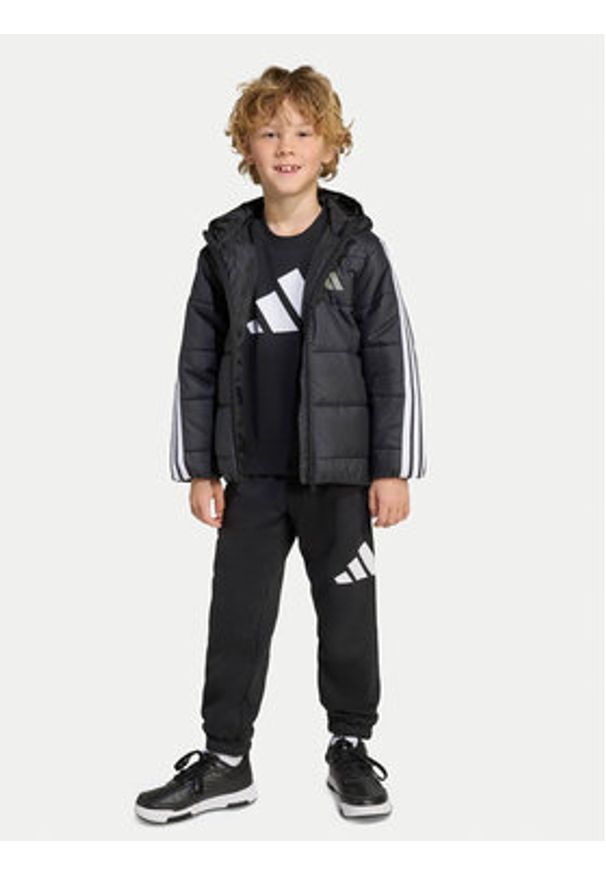 Adidas - adidas Kurtka zimowa Essentials 3-Stripes JW2443 Czarny Regular Fit. Kolor: czarny. Materiał: syntetyk. Sezon: zima