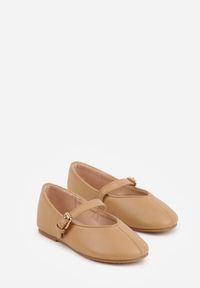 Born2be - Brązowe Klasyczne Balerinki Mary Jane z Paskiem z Klamerką Timabelle. Okazja: na uczelnię. Zapięcie: pasek. Kolor: brązowy. Materiał: jeans. Styl: klasyczny #6