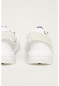 Calvin Klein Jeans - Buty. Nosek buta: okrągły. Zapięcie: sznurówki. Kolor: biały. Materiał: syntetyk, materiał, skóra ekologiczna, guma. Szerokość cholewki: normalna. Obcas: na obcasie. Wysokość obcasa: niski #2
