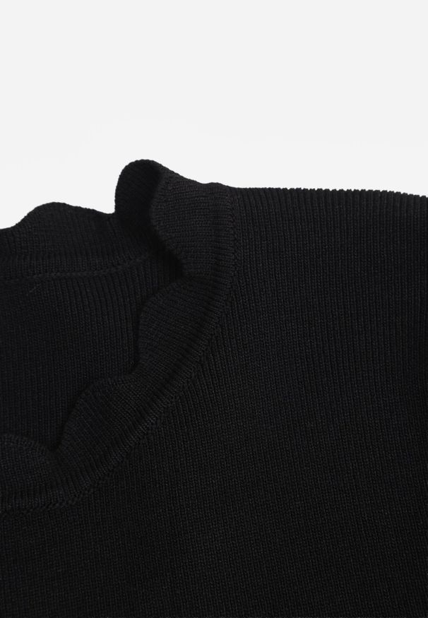 Born2be - Czarna Bluzka Dzianinowa z Krótkim Rękawem Bellalanie. Kolor: czarny. Materiał: dzianina. Długość rękawa: krótki rękaw. Długość: krótkie