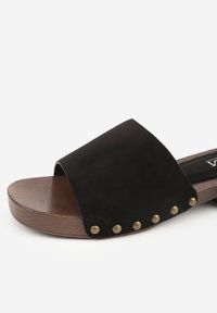 Renee - Czarne Klapki z Nitami Lephiaphe. Okazja: na co dzień. Kolor: czarny. Wzór: aplikacja. Sezon: lato. Styl: casual, elegancki #4