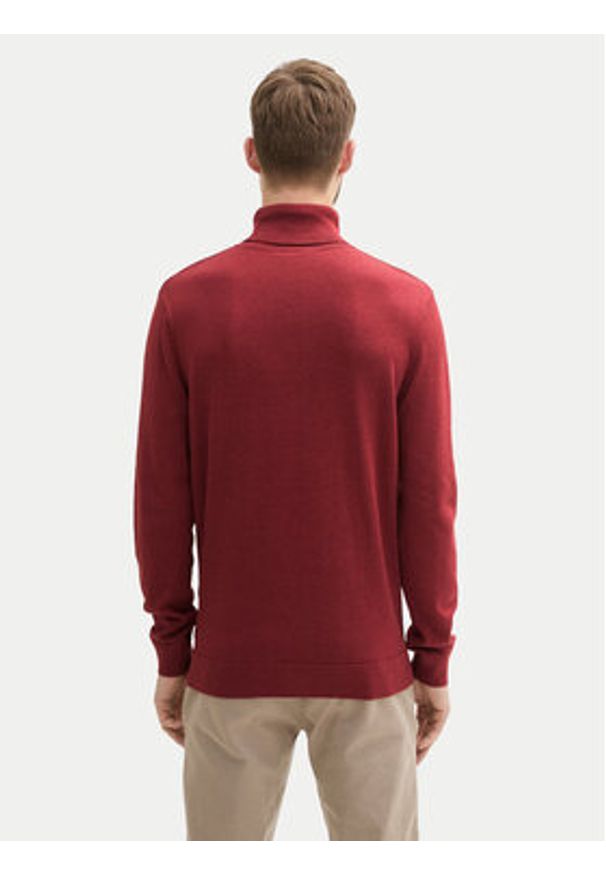 Tom Tailor Golf 1042456 Czerwony Regular Fit. Typ kołnierza: golf. Kolor: czerwony. Materiał: bawełna