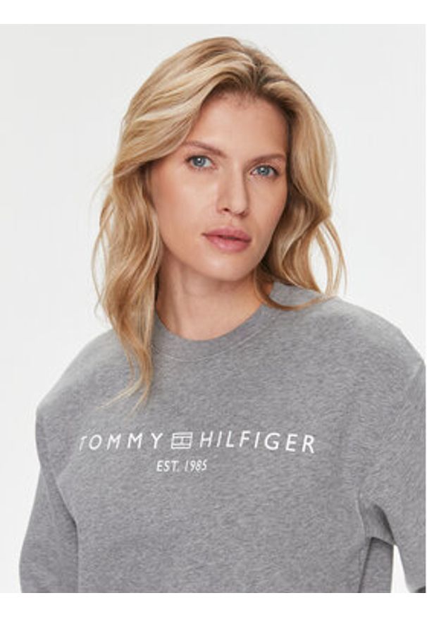 TOMMY HILFIGER - Tommy Hilfiger Bluza Logo WW0WW39791 Szary Regular Fit. Kolor: szary. Materiał: syntetyk, bawełna