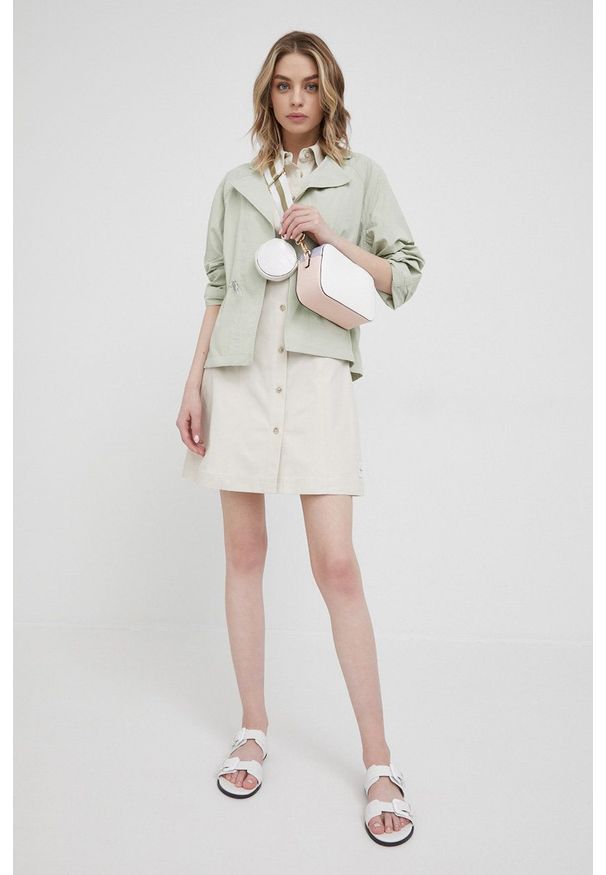 DKNY - Dkny kurtka damska kolor zielony przejściowa. Okazja: na co dzień. Kolor: zielony. Długość rękawa: raglanowy rękaw. Styl: casual