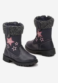 Born2be - Granatowe Botki z Ozdobną Aplikacją i Futrzaną Wyściółką Filozola. Okazja: na uczelnię. Kolor: niebieski. Materiał: futro. Wzór: aplikacja. Styl: klasyczny, elegancki