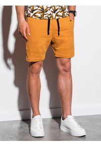 Ombre Clothing - Krótkie spodenki męskie dresowe W223 - żółte - XL. Kolor: żółty. Materiał: dresówka. Długość: krótkie. Wzór: aplikacja. Styl: klasyczny