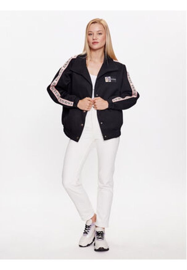 Guess Kurtka przejściowa Beulah V3YL01 KBSK0 Czarny Regular Fit. Kolor: czarny. Materiał: syntetyk