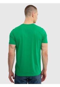 Big-Star - Koszulka męska o klasycznym kroju zielona Bruno 301. Okazja: na imprezę, na spacer, na spotkanie biznesowe. Kolor: zielony. Materiał: bawełna. Długość rękawa: krótki rękaw. Długość: krótkie. Wzór: nadruk. Styl: klasyczny