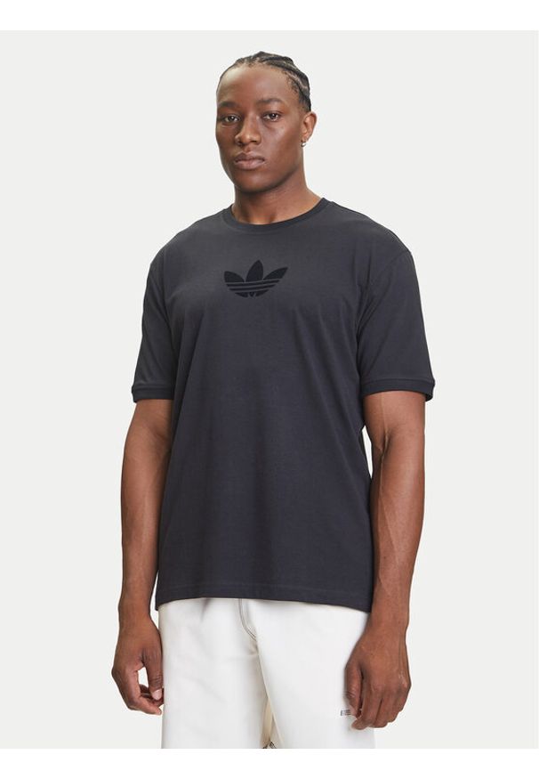 Adidas - adidas T-Shirt adicolor 2000s Cali JW5913 Czarny Loose Fit. Kolor: czarny. Materiał: bawełna
