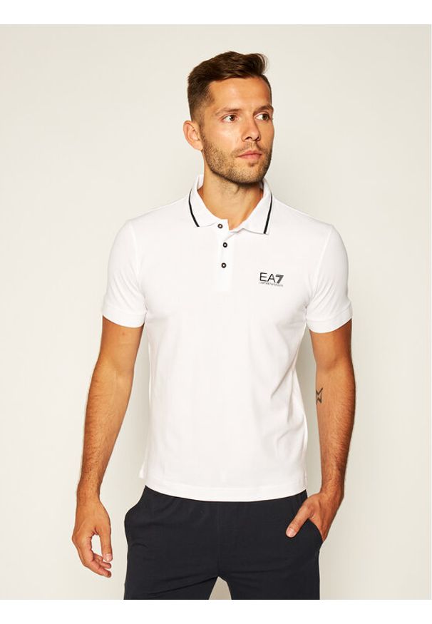 EA7 Emporio Armani Polo 8NPF06 PJ04Z 1100 Biały Regular Fit. Typ kołnierza: polo. Kolor: biały. Materiał: bawełna