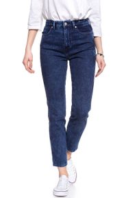 Wrangler - WRANGLER RETRO SLIM GLACE BLUE W239HM18A 112127896. Stan: podwyższony. Styl: retro