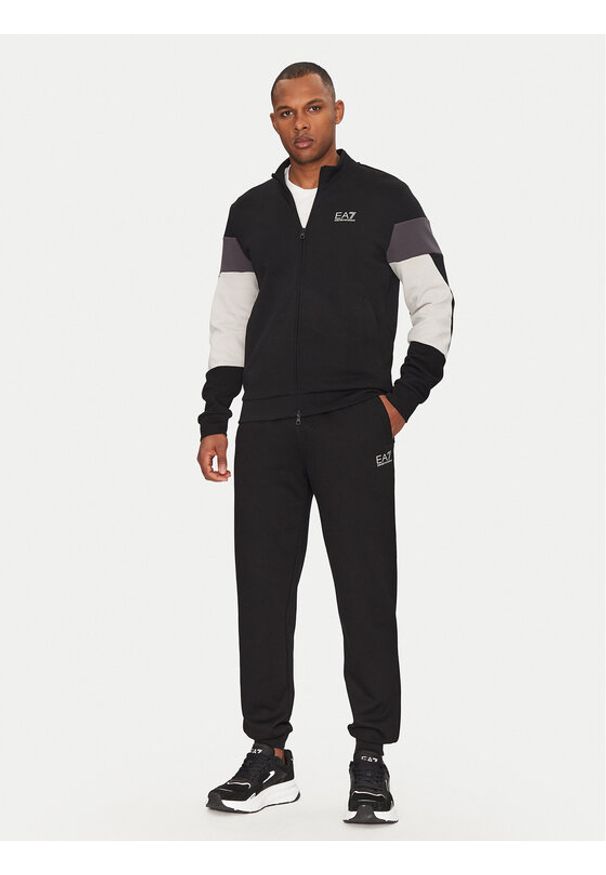 EA7 Emporio Armani Dres 7M000282 AF12660 UC001 Czarny Regular Fit. Kolor: czarny. Materiał: syntetyk, bawełna