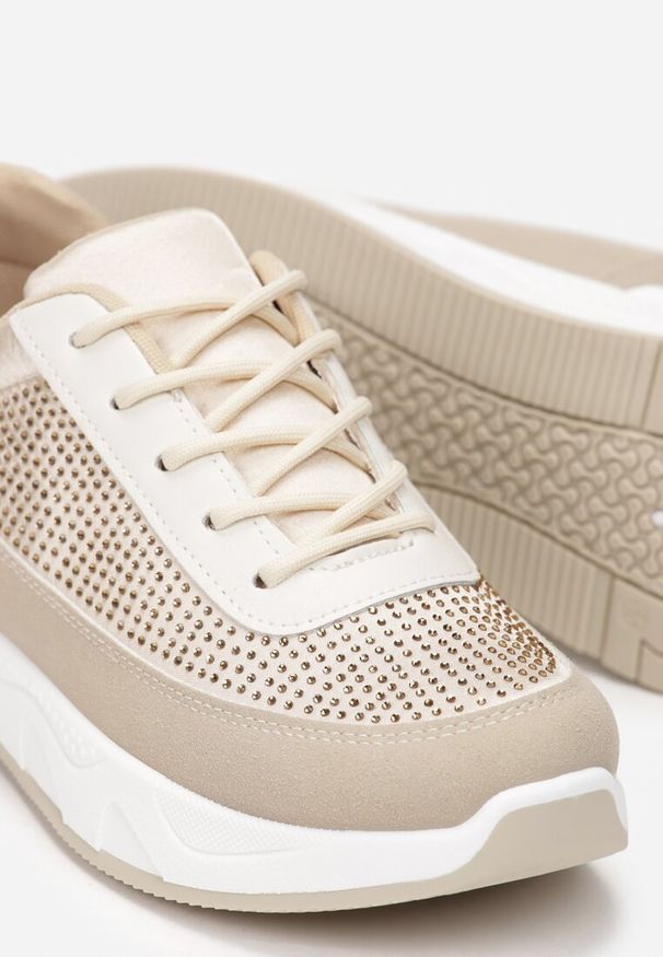 Renee - Beżowe Sneakersy z Drobnymi Cyrkoniami Hinekle. Kolor: beżowy
