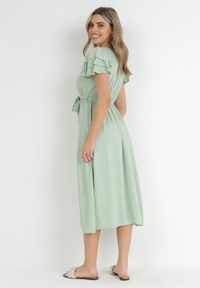 Born2be - Jasnozielona Sukienka Midi z Wiskozy z Gumką w Pasie i Materiałowym Paskiem Aricia. Okazja: na randkę, na uczelnię. Kolor: zielony. Materiał: wiskoza, materiał. Długość: midi #5