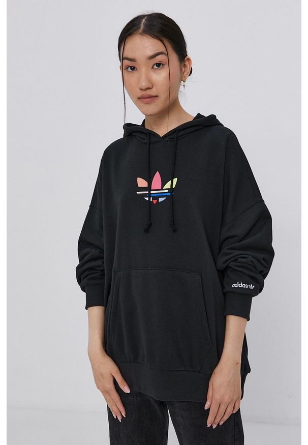 adidas Originals - Bluza. Kolor: czarny. Materiał: poliester. Długość rękawa: długi rękaw. Długość: długie