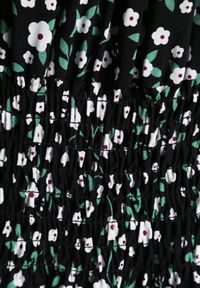 Born2be - Czarna Bawełniana Sukienka Hiszpanka w Kwiaty z Marszczoną Gumką w Talii Rosaliya. Typ kołnierza: dekolt hiszpanka. Kolor: czarny. Materiał: bawełna. Wzór: kwiaty #2