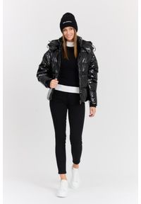 Karl Lagerfeld - KARL LAGERFELD Czarna damska kurtka Hooded Down Jacket, Rozmiar XS. Kolor: czarny. Materiał: poliamid, materiał, puch. Długość rękawa: długi rękaw. Długość: długie