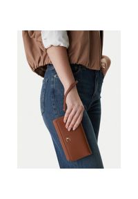 Torebka Coccinelle. Kolor: brązowy #1