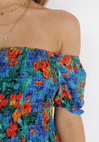 Born2be - Niebieska Sukienka z Wiskozy Midi Hiszpanka w Kwiaty Hallenes. Typ kołnierza: dekolt hiszpanka. Kolor: niebieski. Materiał: wiskoza. Wzór: kwiaty. Długość: midi #3