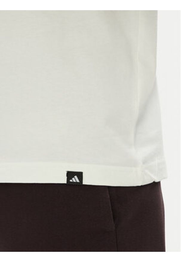 Adidas - adidas T-Shirt Food Grilled Cheese Graphic JM6459 Biały Regular Fit. Kolor: biały. Materiał: bawełna