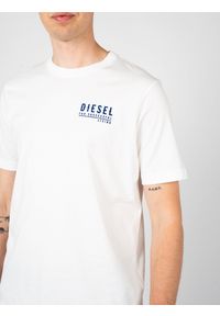 Diesel T-shirt "T-Just" | A13872-0QIAM | Mężczyzna | Biały. Okazja: na co dzień. Kolor: biały. Materiał: bawełna. Wzór: napisy. Styl: elegancki, casual #5