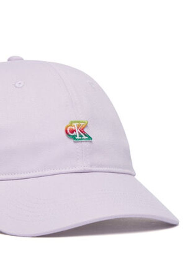 Calvin Klein Czapka z daszkiem Iridecent LV04D5133G Fioletowy jasny. Kolor: fioletowy. Materiał: bawełna
