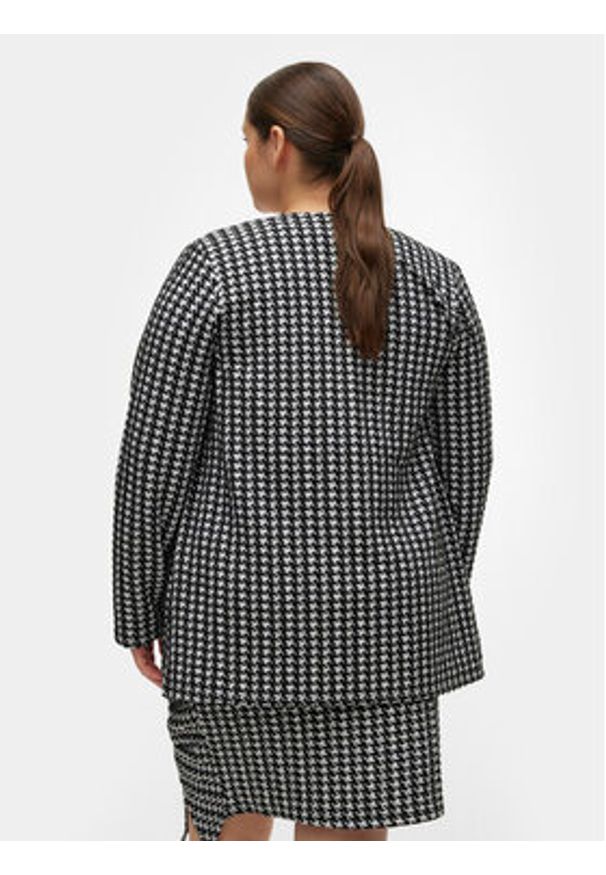 Vero Moda Curve Marynarka Bena 10302003 Czarny Regular Fit. Kolor: czarny. Materiał: syntetyk