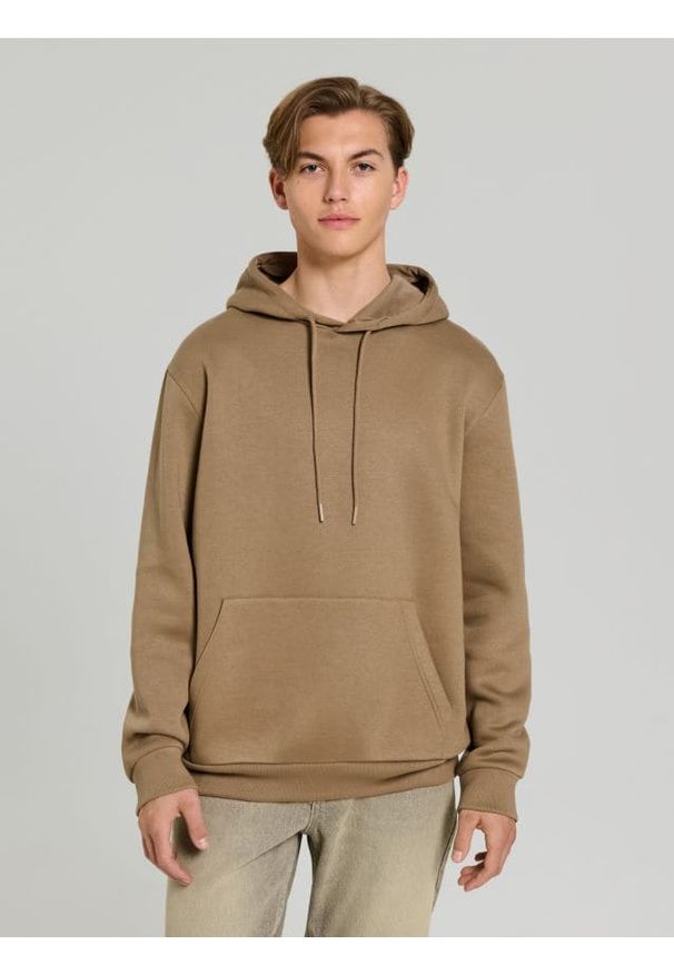 Sinsay - Bluza hoodie basic - brązowy. Kolor: brązowy