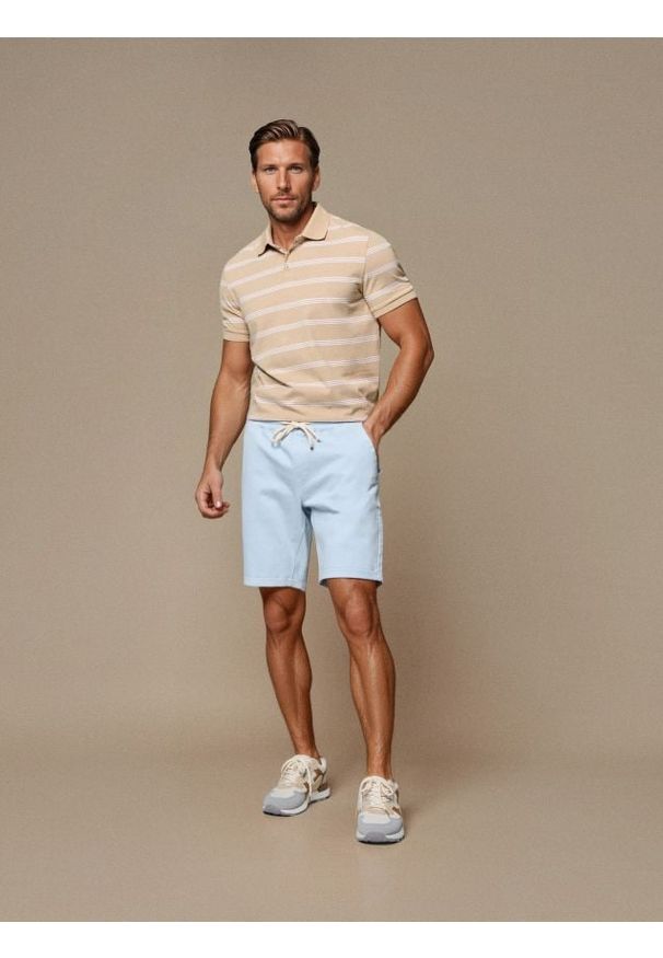 Sinsay - Szorty jeansowe jogger - błękitny. Kolor: niebieski. Materiał: jeans