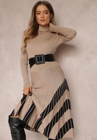 Renee - Beżowa Sukienka z Wiskozy z Plisowanym Dołem Dikire. Kolor: beżowy. Materiał: wiskoza #1