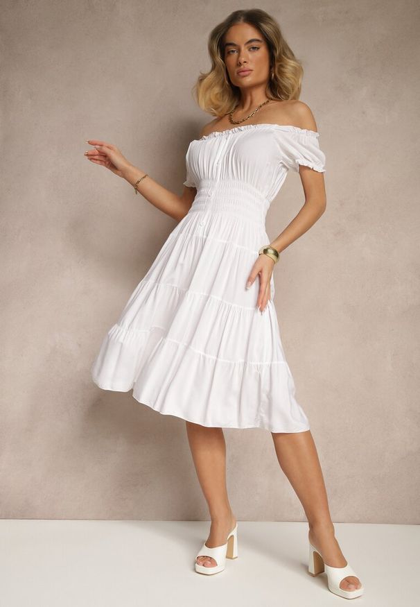 Renee - Biała Sukienka Rozkloszowana z Bawełny z Bufiastymi Rękawami i Guzikami Anniliana. Okazja: na co dzień. Kolor: biały. Materiał: bawełna. Typ sukienki: rozkloszowane, proste. Styl: klasyczny, casual, elegancki