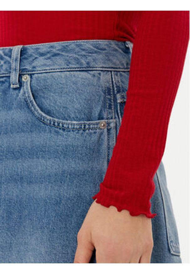 only - ONLY Bluzka Emma 15180040 Czerwony Slim Fit. Kolor: czerwony. Materiał: syntetyk, wiskoza