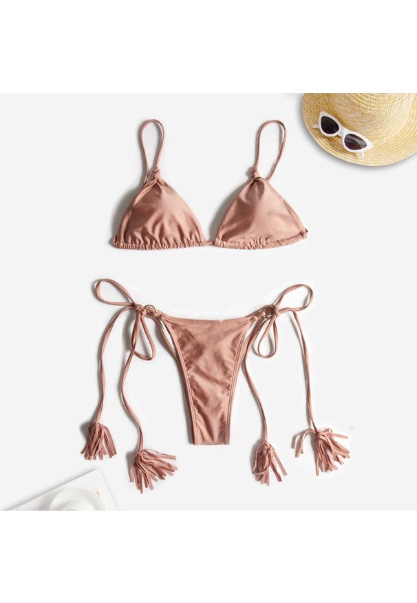 Intica - Bikini ze sznureczkami na plażę i basen Izeta. Kolor: beżowy. Materiał: materiał