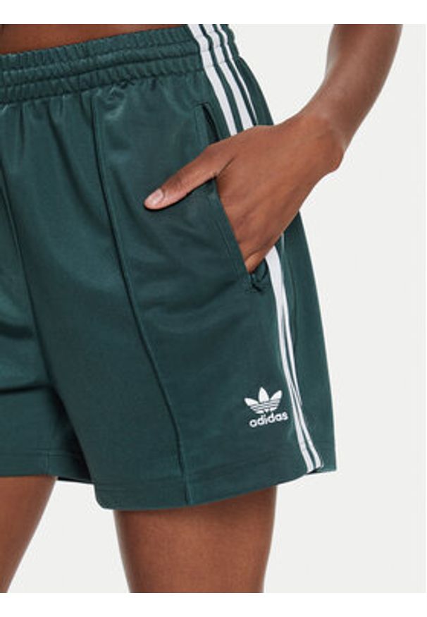Adidas - adidas Szorty sportowe Firebird IY7210 Zielony Loose Fit. Kolor: zielony. Materiał: syntetyk
