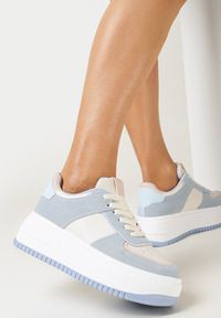 Born2be - Niebieskie Sneakersy Loneno. Nosek buta: okrągły. Zapięcie: sznurówki. Kolor: niebieski. Materiał: materiał. Szerokość cholewki: normalna. Wzór: gładki, aplikacja #5