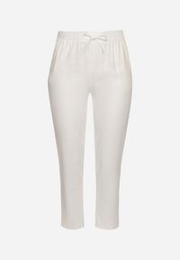 Born2be - Białe Spodnie z Lnem i Elastyczną Gumką w Pasie Nativena. Okazja: na co dzień. Kolekcja: plus size. Kolor: biały. Materiał: len. Styl: casual #4