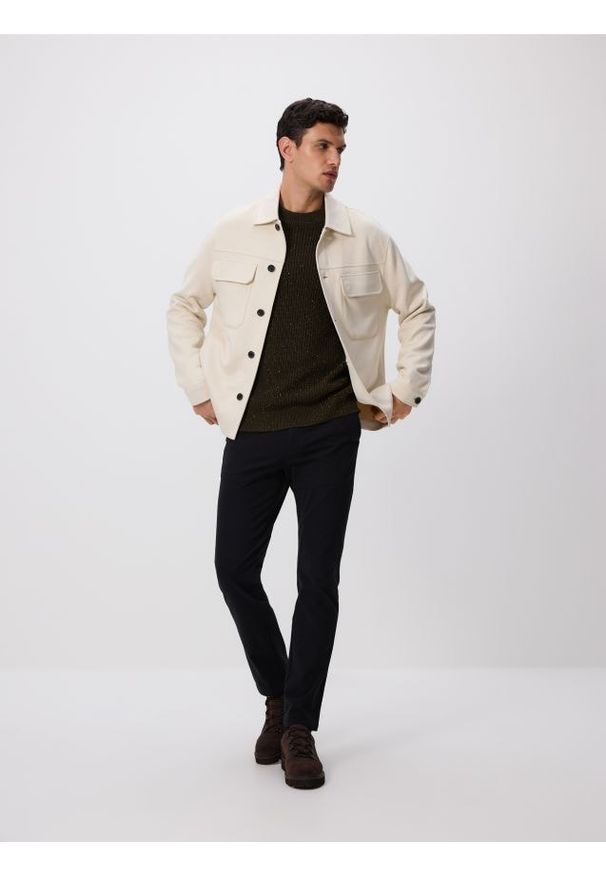 Reserved - Spodnie chino slim fit - czarny. Kolor: czarny. Materiał: tkanina, bawełna