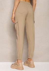 Renee - Beżowe Spodnie High Waist o Fasonie Bojówek Istredda. Stan: podwyższony. Kolor: beżowy. Materiał: materiał. Wzór: moro. Styl: militarny #3