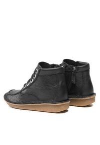 Clarks Trzewiki Funny Cedar 261738844 Czarny. Kolor: czarny. Materiał: skóra