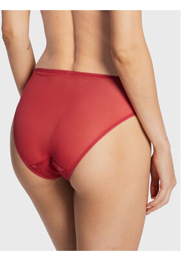 Gossard Figi klasyczne Glossies Lace 13003 Czerwony. Kolor: czerwony. Materiał: syntetyk