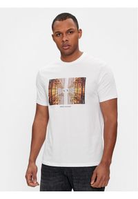 Armani Exchange T-Shirt 3DZTHV ZJBYZ 1116 Biały Regular Fit. Kolor: biały. Materiał: bawełna