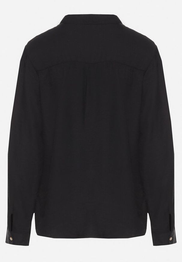 Born2be - Czarna Koszula z Ozdobnym Haftem z Cyrkoniami Evelinarae. Okazja: na spotkanie biznesowe, do pracy. Kolor: czarny. Materiał: jeans. Długość rękawa: długi rękaw. Długość: długie. Wzór: haft. Styl: biznesowy, klasyczny