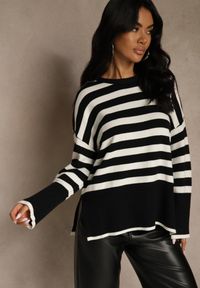 Renee - Czarno-Biały Sweter Oversize w Paski Kalitusa. Okazja: na co dzień. Kolor: biały. Materiał: jeans. Wzór: paski. Styl: casual #1