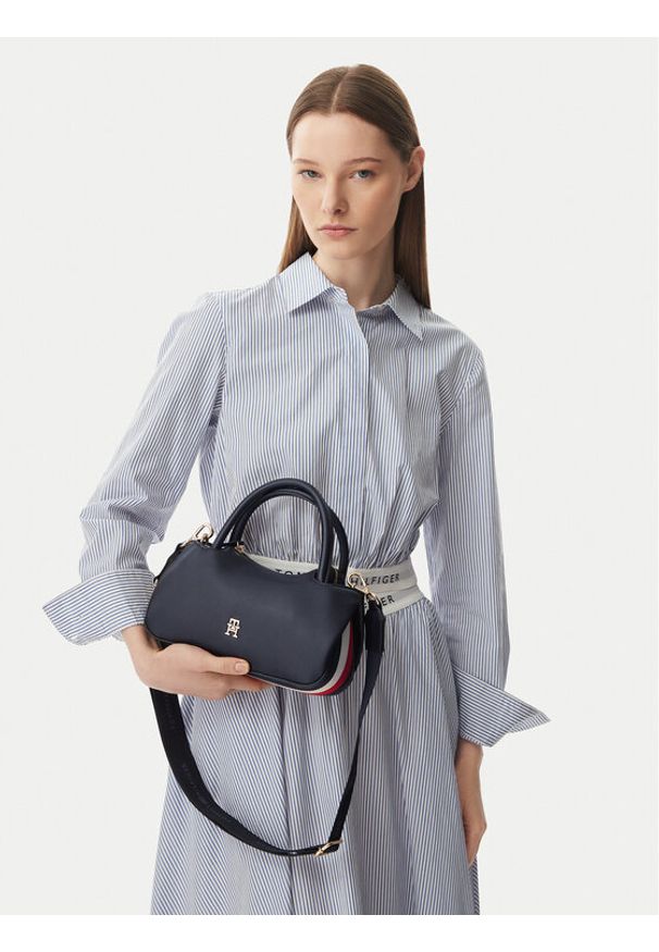 TOMMY HILFIGER - Tommy Hilfiger Torebka Th Logotape Mini Satchel AW0AW18743 Granatowy. Kolor: niebieski. Materiał: skórzane