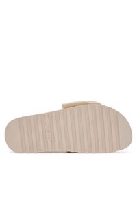 Guess Klapki FLJFA2ELE19 Beżowy. Kolor: beżowy. Materiał: skóra