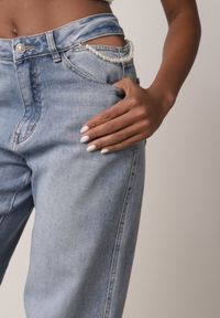 Born2be - Niebieskie Bawełniane Szerokie Jeansy z Wysokim Stanem Wycięciami i Perełkami Felatia. Okazja: na co dzień, na imprezę. Stan: podwyższony. Kolor: niebieski. Styl: casual, klasyczny #4