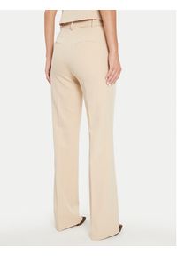 Guess Spodnie materiałowe W4YB30 WFWX2 Beżowy Regular Fit. Kolor: beżowy. Materiał: syntetyk #4