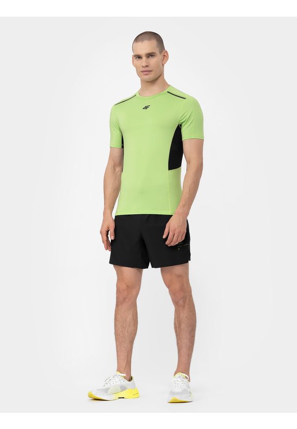 4f - Spodenki do biegania szybkoschnące męskie. Kolor: czarny. Materiał: materiał, włókno, guma. Sport: fitness