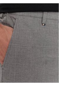BOSS - Boss Spodnie materiałowe Perin 50509579 Szary Slim Fit. Kolor: szary. Materiał: bawełna
